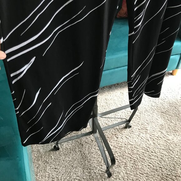 ALFANI size XL Black & White Print Stretch Jersey Pull-On Wide Leg Palazzo Pants - Picture 4 of 5